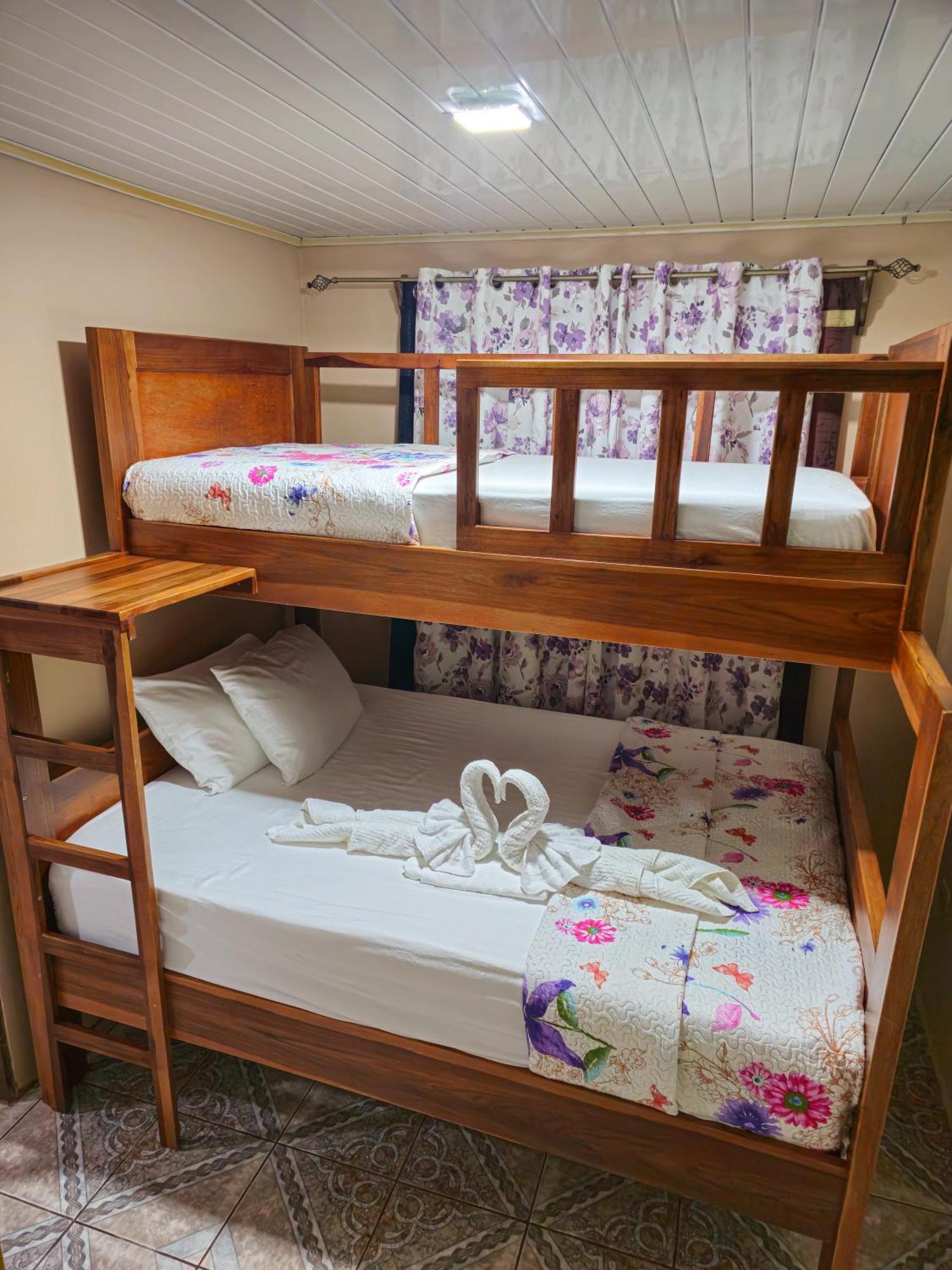 Apartamento Daly #1 Guápiles エクステリア 写真